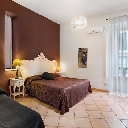 B&B Verdi Salerno Buitenkant foto