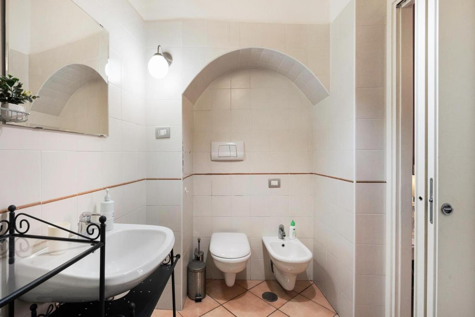B&B Verdi Salerno Buitenkant foto