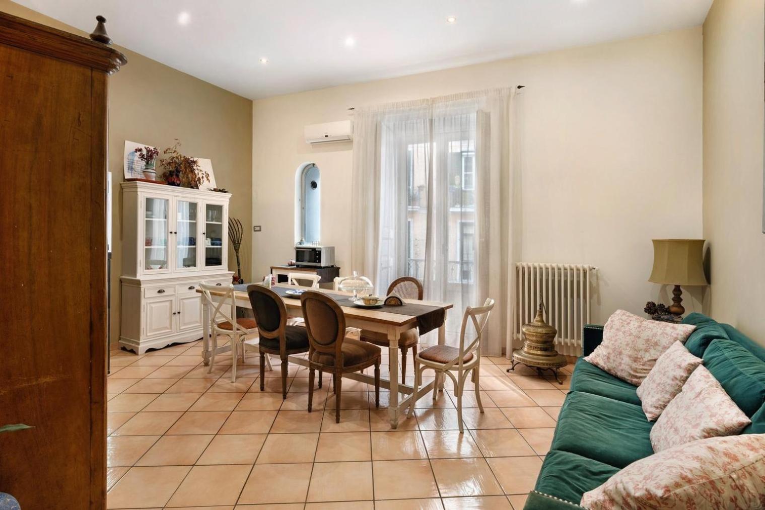 B&B Verdi Salerno Buitenkant foto